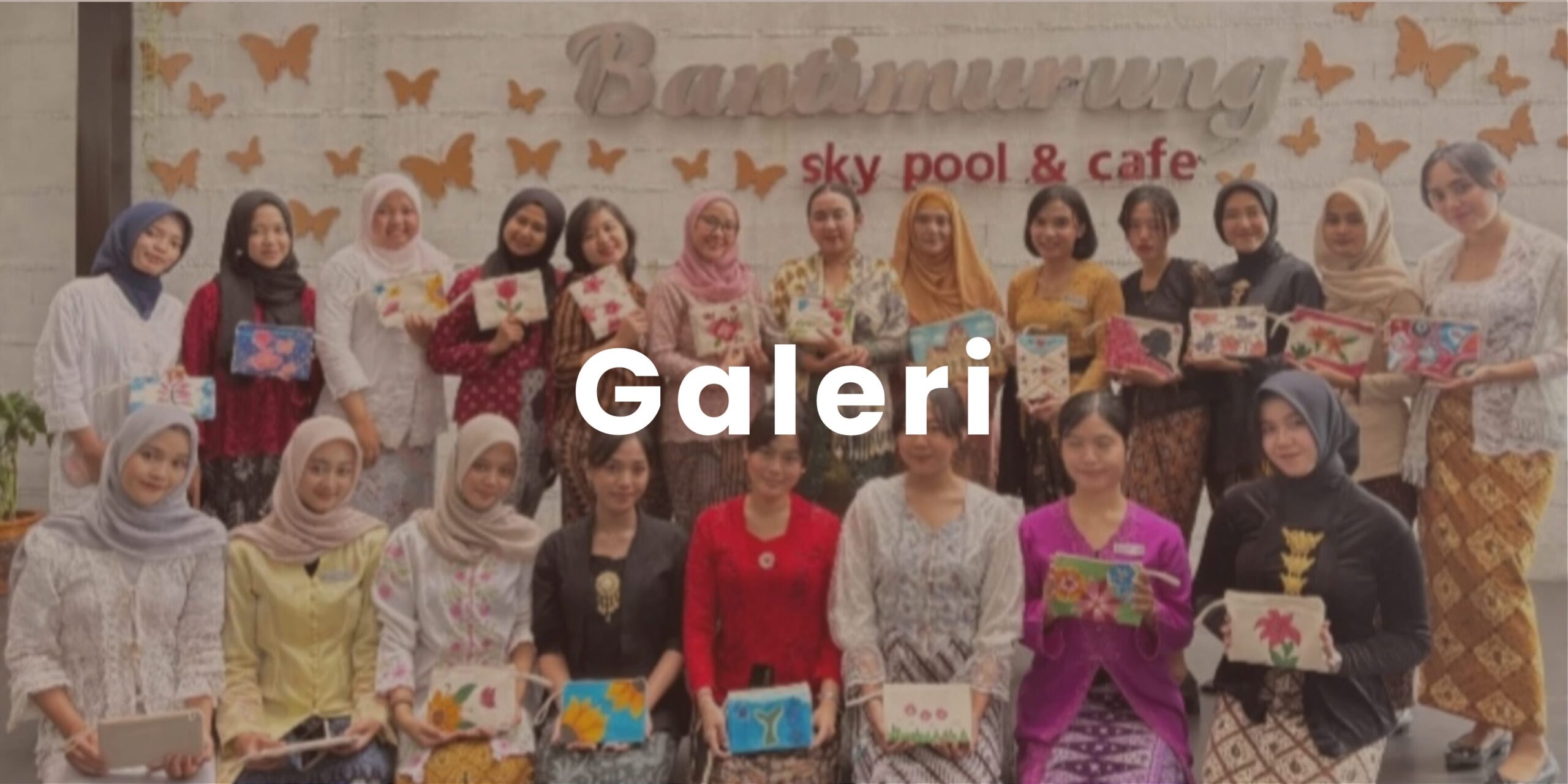 banner galeri Clarins Art Custom Painted Hat – Suroboyo Edition